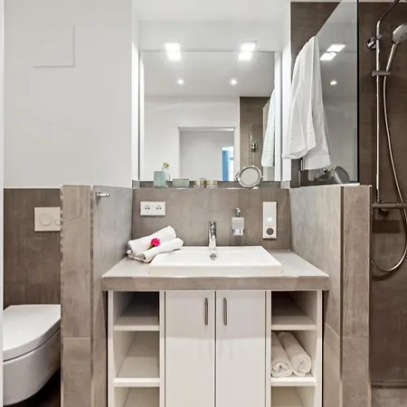 Brede Apartment